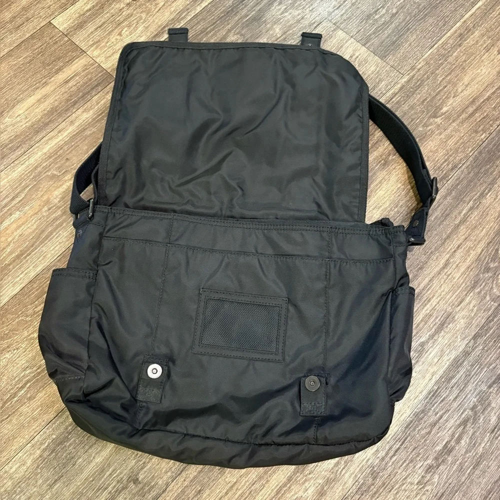 Fossil Messenger Computer Bag Black Adjustable Travel Nylon Utility